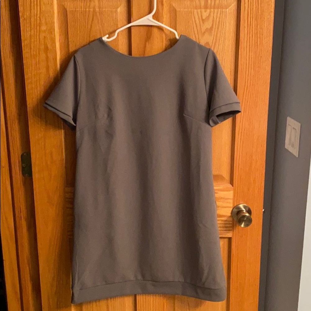 Grey dress with pockets!!